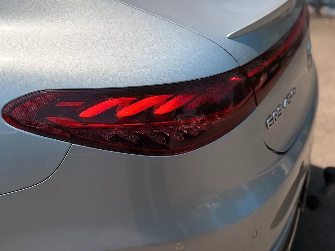 Mercedes-Benz EQS - Thumbnail 12