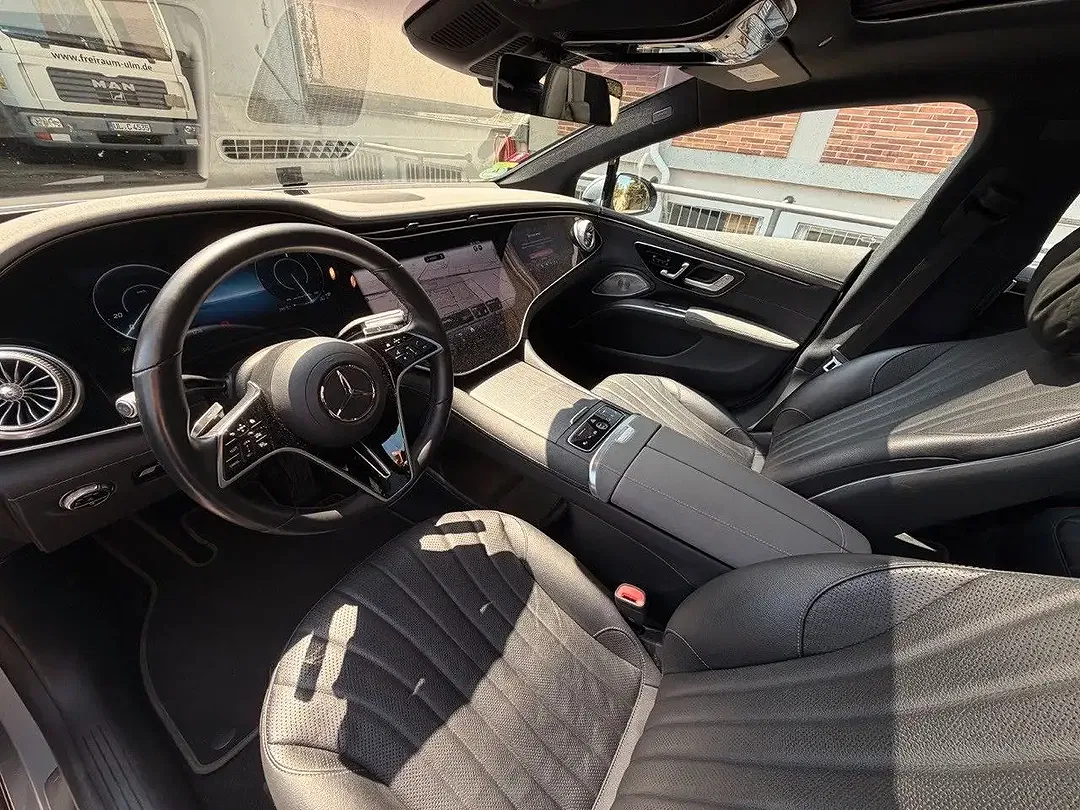 Mercedes-Benz EQS - Thumbnail 14