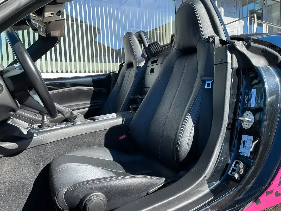Mazda MX-5 - Thumbnail 12