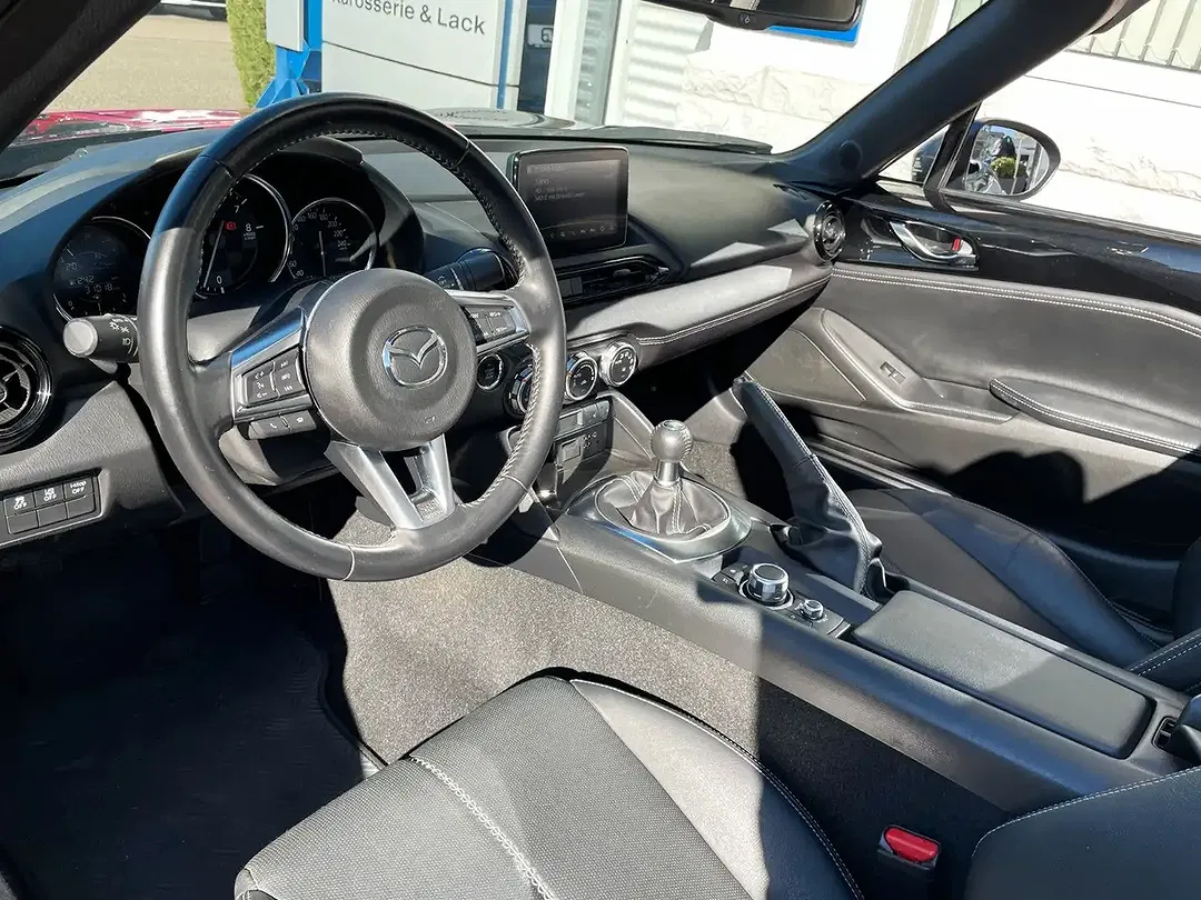 Mazda MX-5 - Thumbnail 13