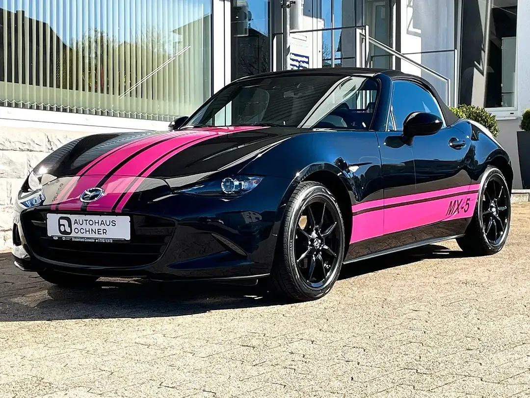 Mazda MX-5 - Thumbnail 2