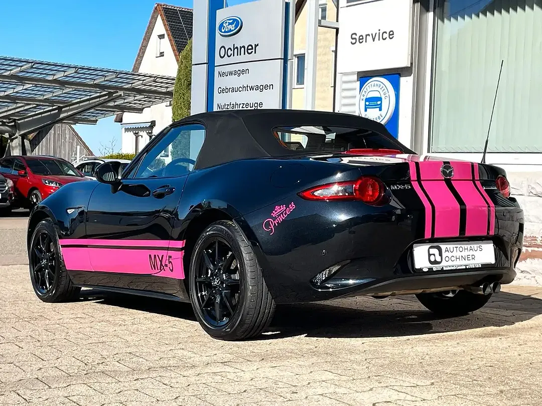 Mazda MX-5 - Thumbnail 5