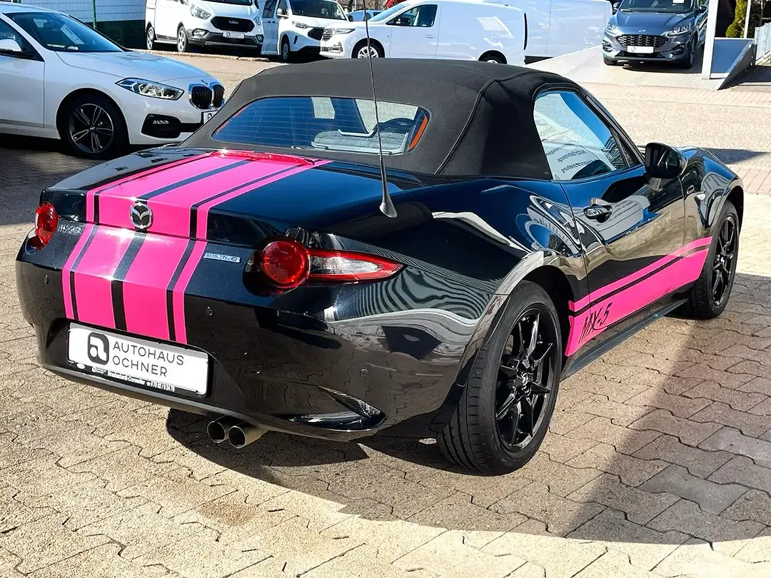 Mazda MX-5 - Thumbnail 6