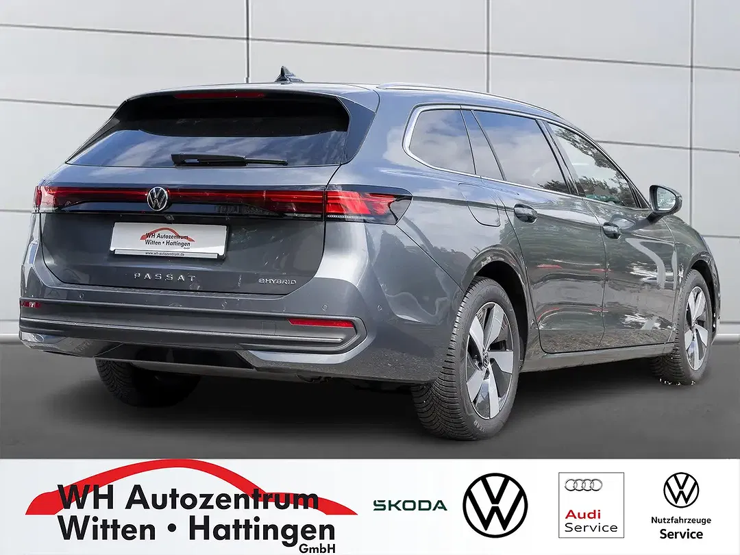 Volkswagen Passat Variant - Thumbnail 2