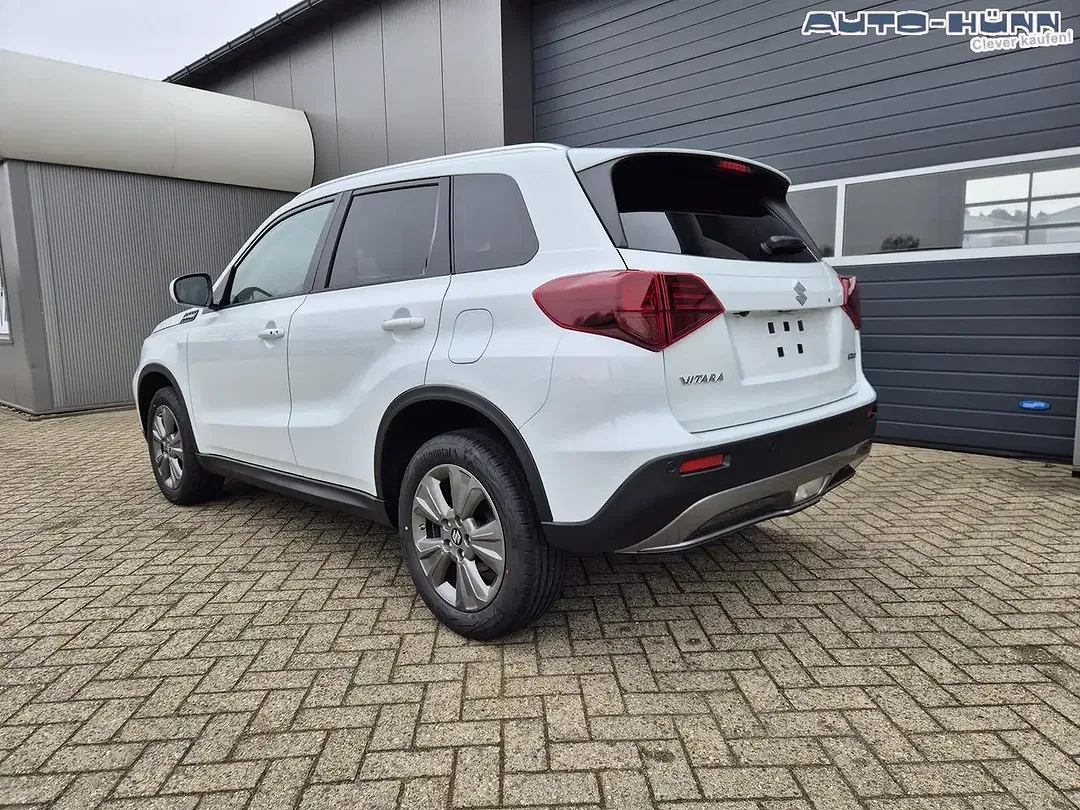 Suzuki Vitara - Thumbnail 3