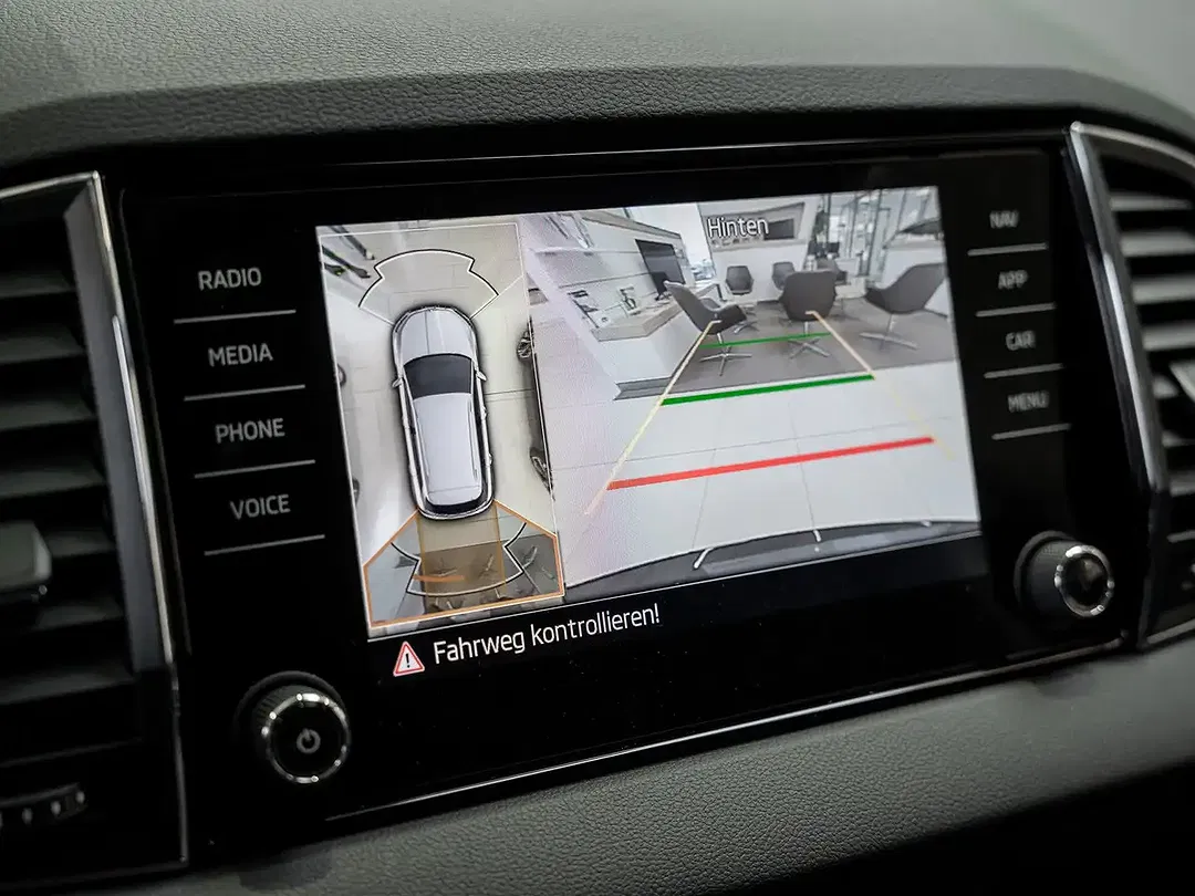 Skoda Karoq - Thumbnail 13