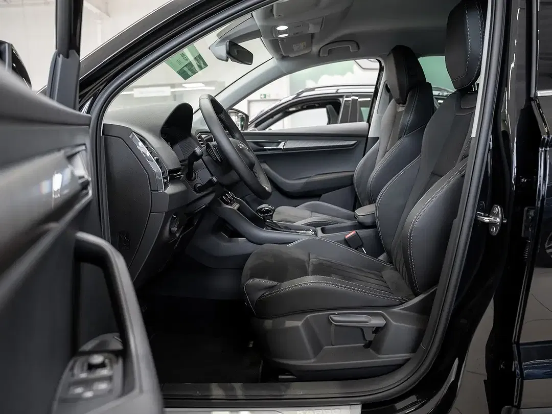 Skoda Karoq - Thumbnail 6
