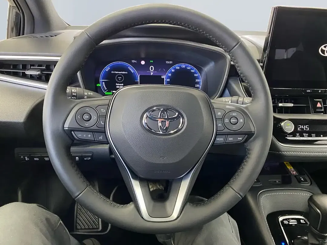 Toyota Corolla - Thumbnail 10