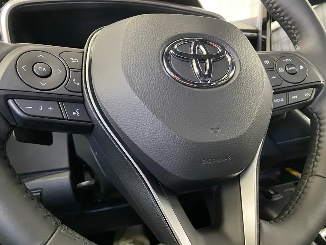Toyota Corolla - Thumbnail 11