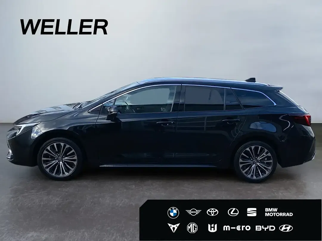 Toyota Corolla - Thumbnail 4