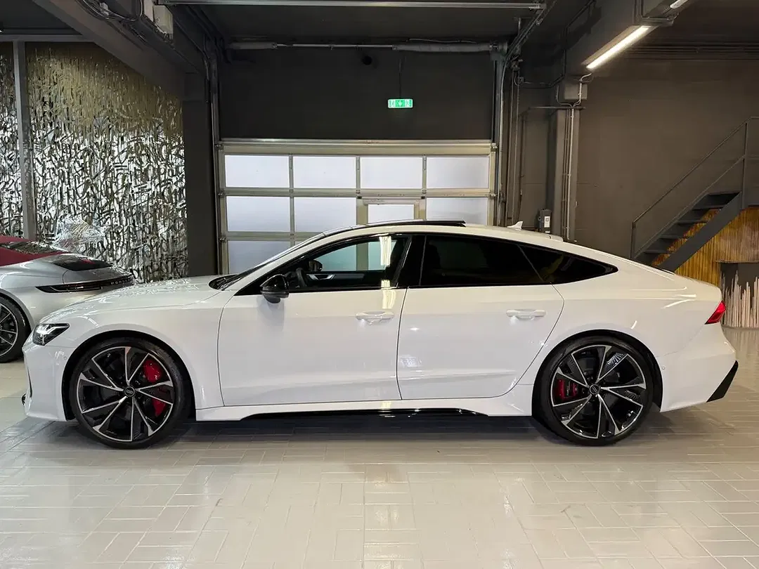 Audi RS7 - Thumbnail 4