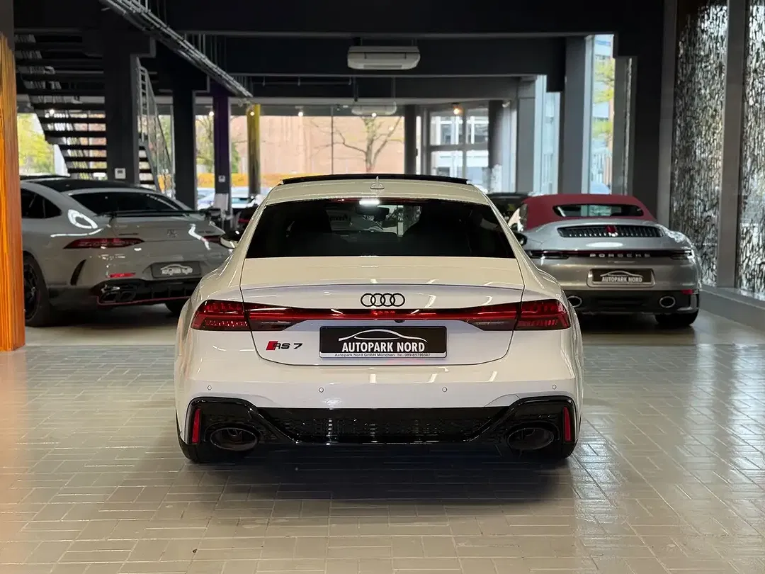 Audi RS7 - Thumbnail 6