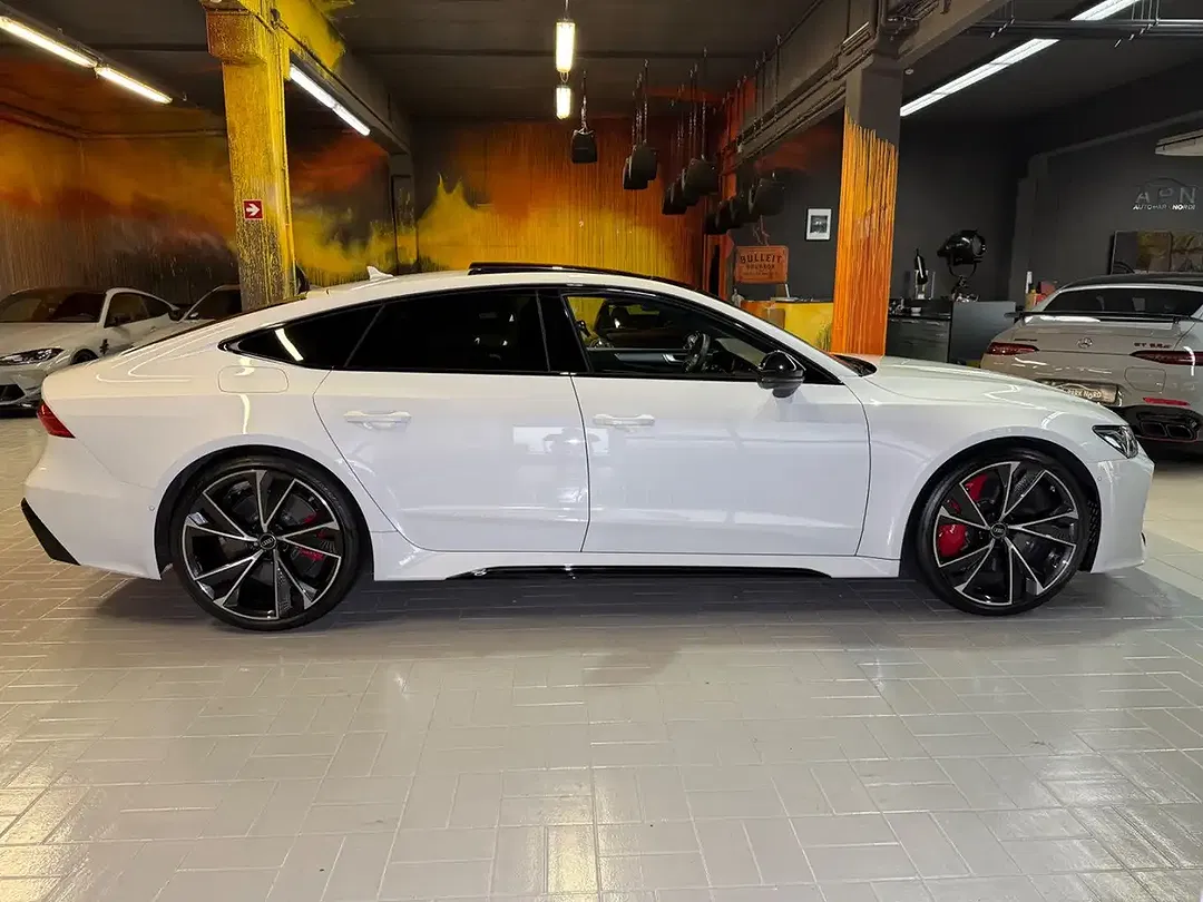 Audi RS7 - Thumbnail 8