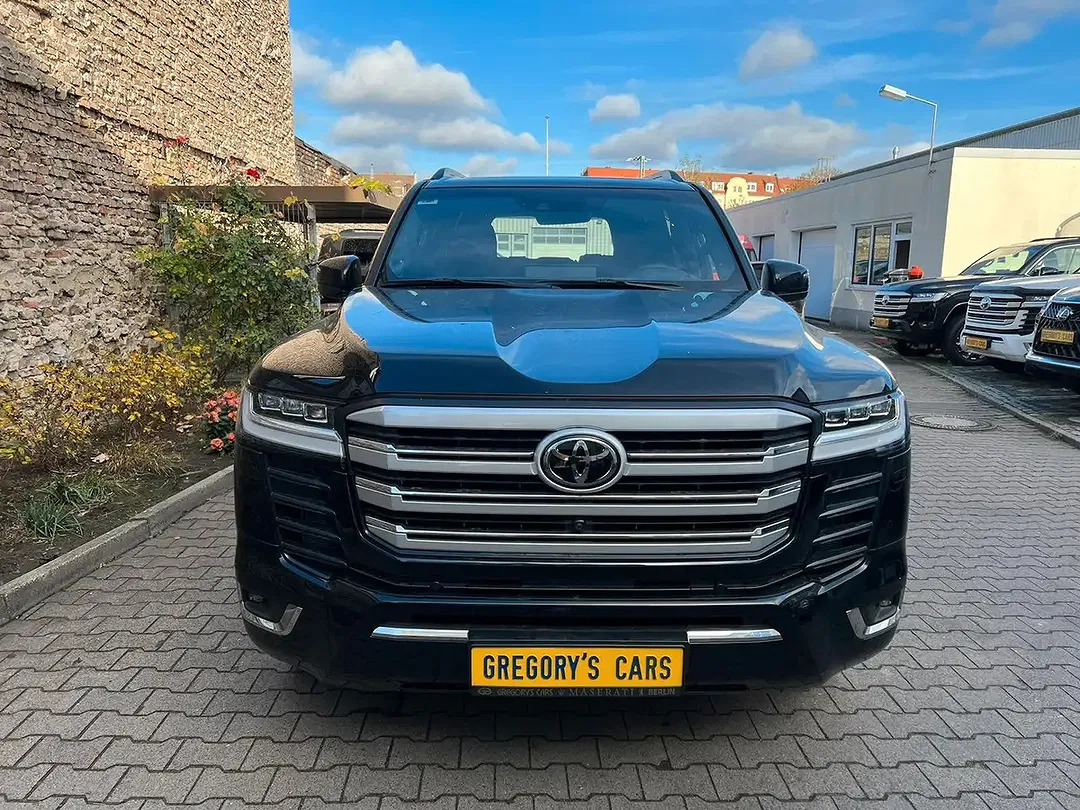 Toyota Land Cruiser - Thumbnail 8