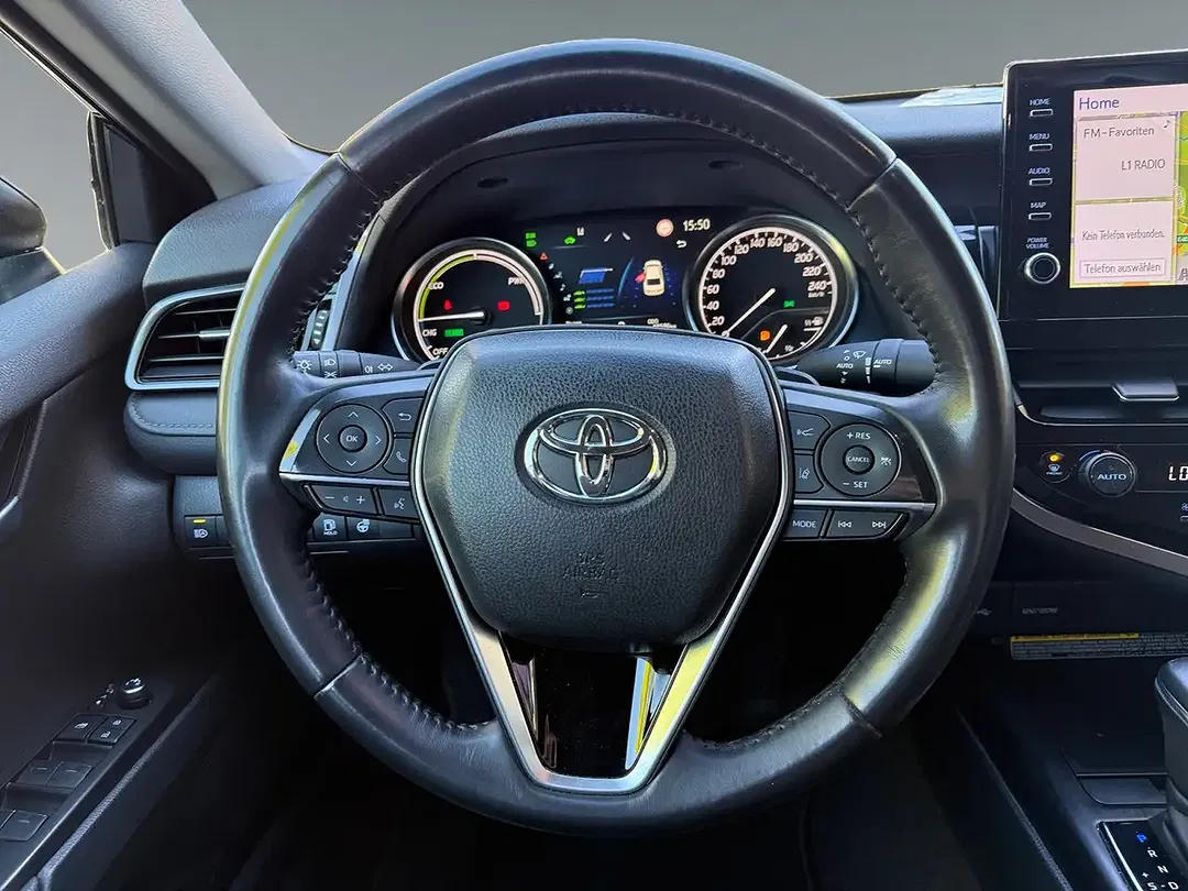Toyota Camry - Thumbnail 13