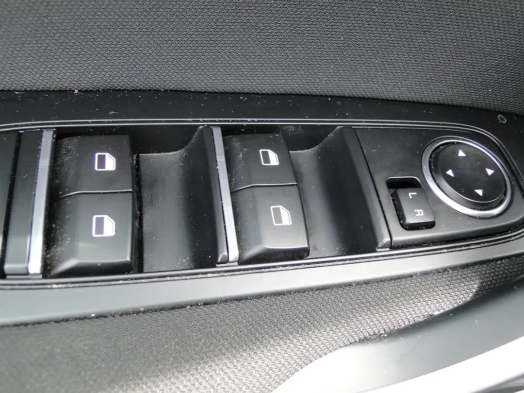 Kia Ceed / cee'd - Thumbnail 9