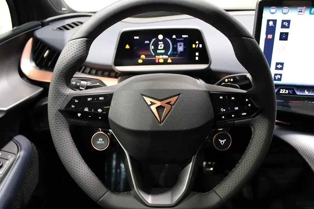 CUPRA Tavascan - Thumbnail 14