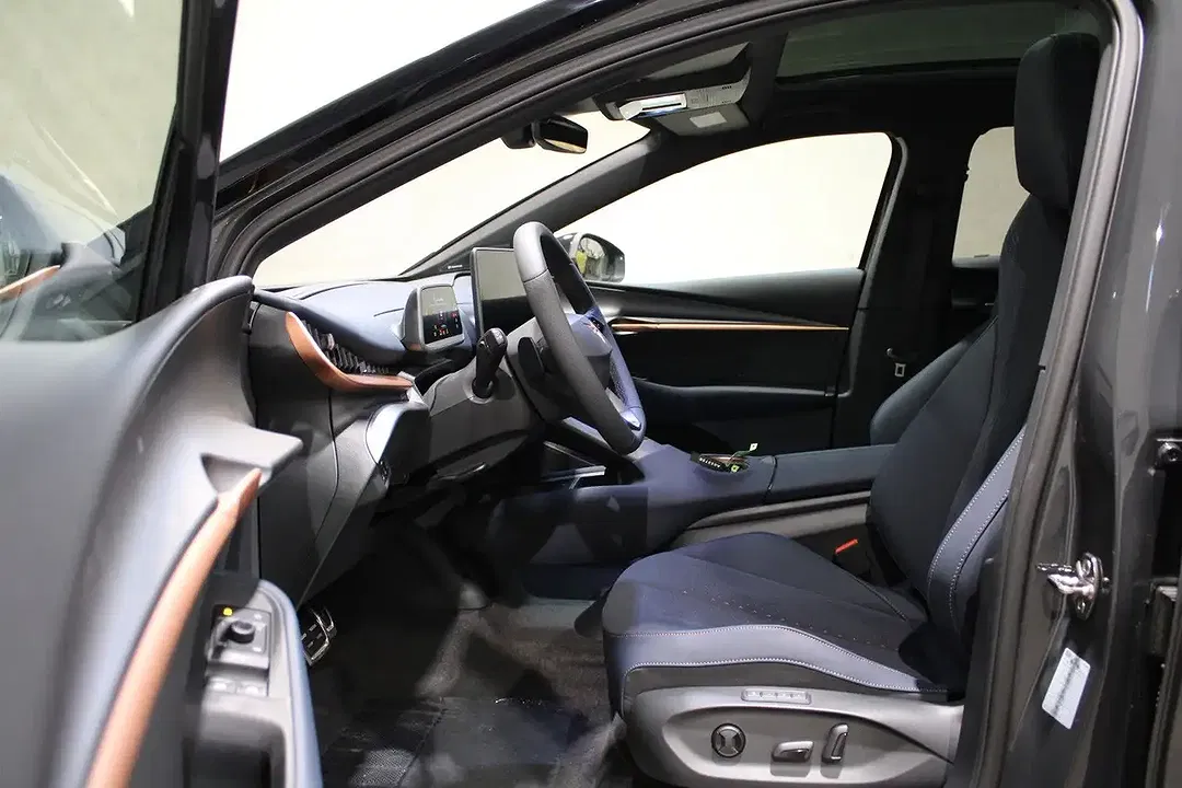 CUPRA Tavascan - Thumbnail 8