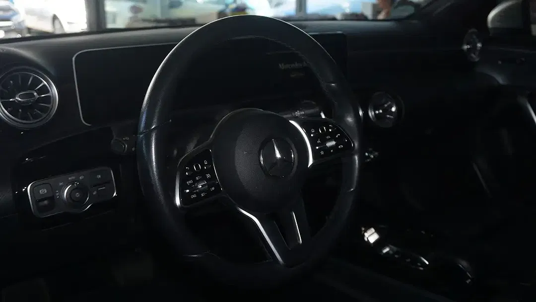 Mercedes-Benz A 220 - Thumbnail 11