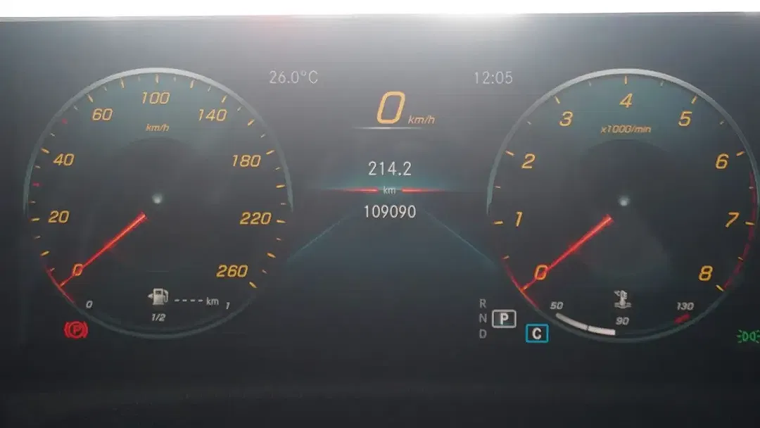 Mercedes-Benz A 220 - Thumbnail 12