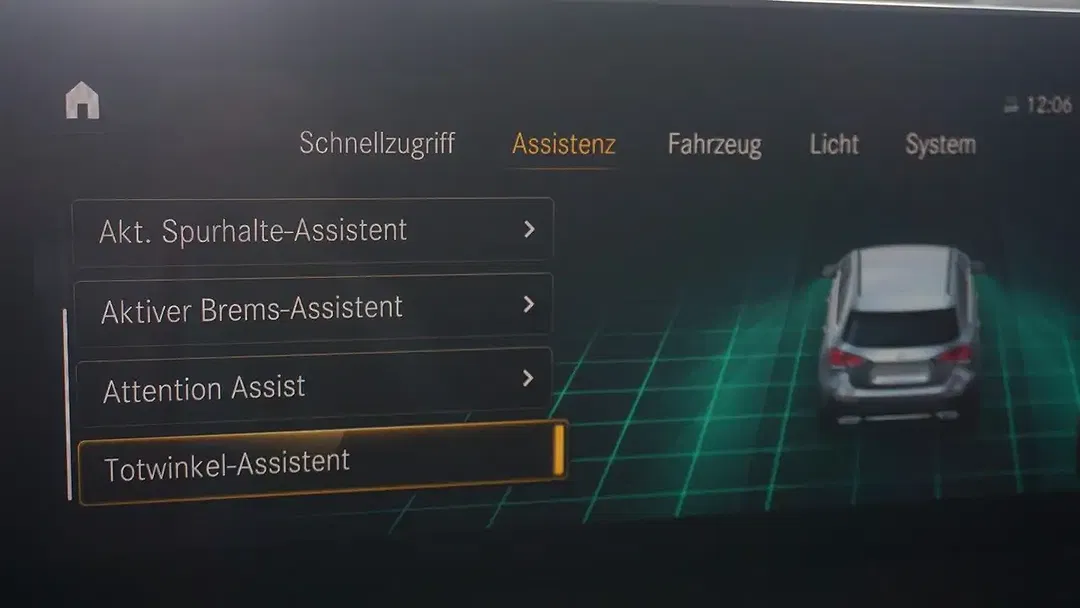 Mercedes-Benz A 220 - Thumbnail 16