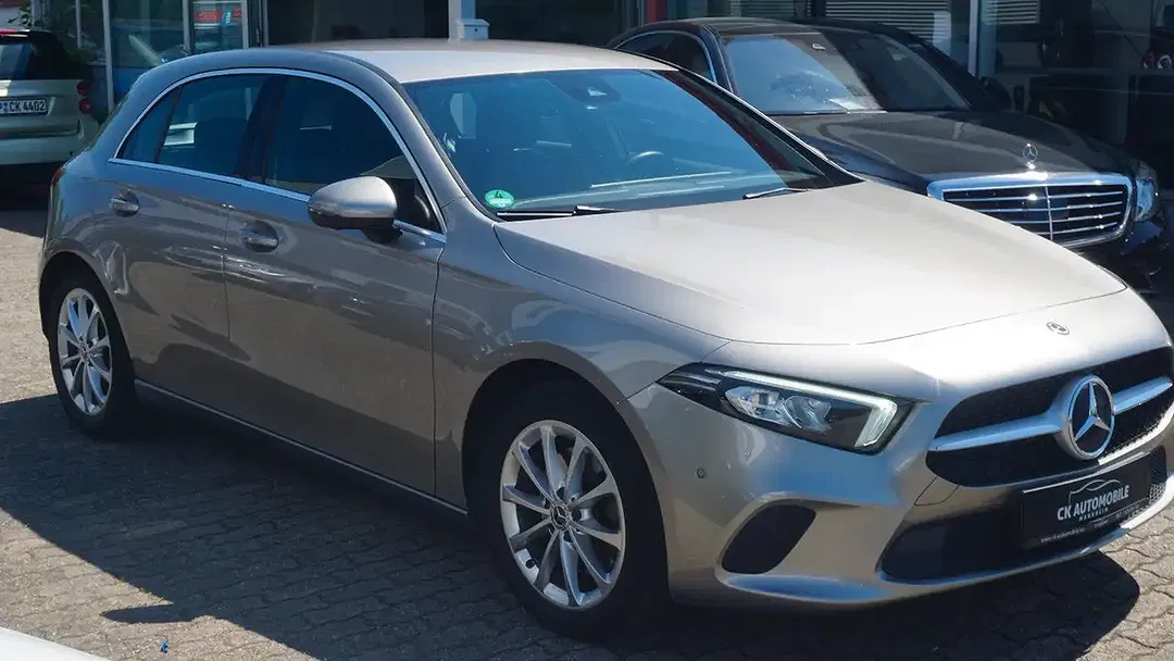 Mercedes-Benz A 220 - Thumbnail 2