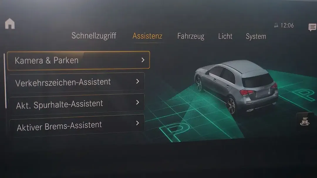 Mercedes-Benz A 220 - Thumbnail 20