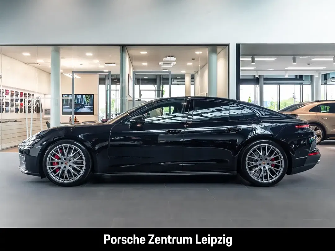 Porsche Panamera - Thumbnail 2