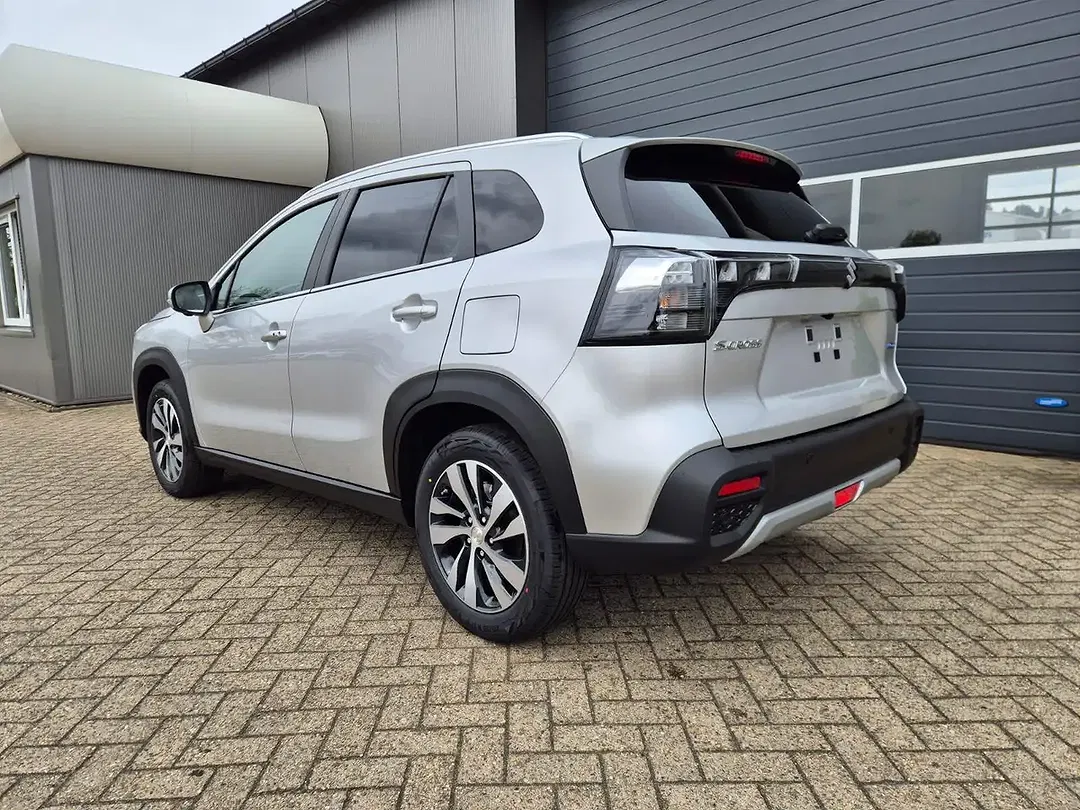 Suzuki S-Cross - Thumbnail 3