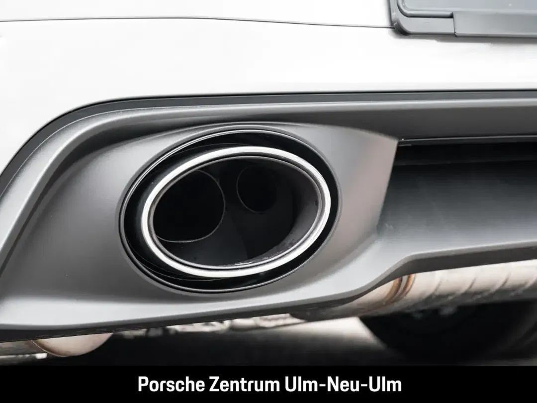 Porsche 992 - Thumbnail 12