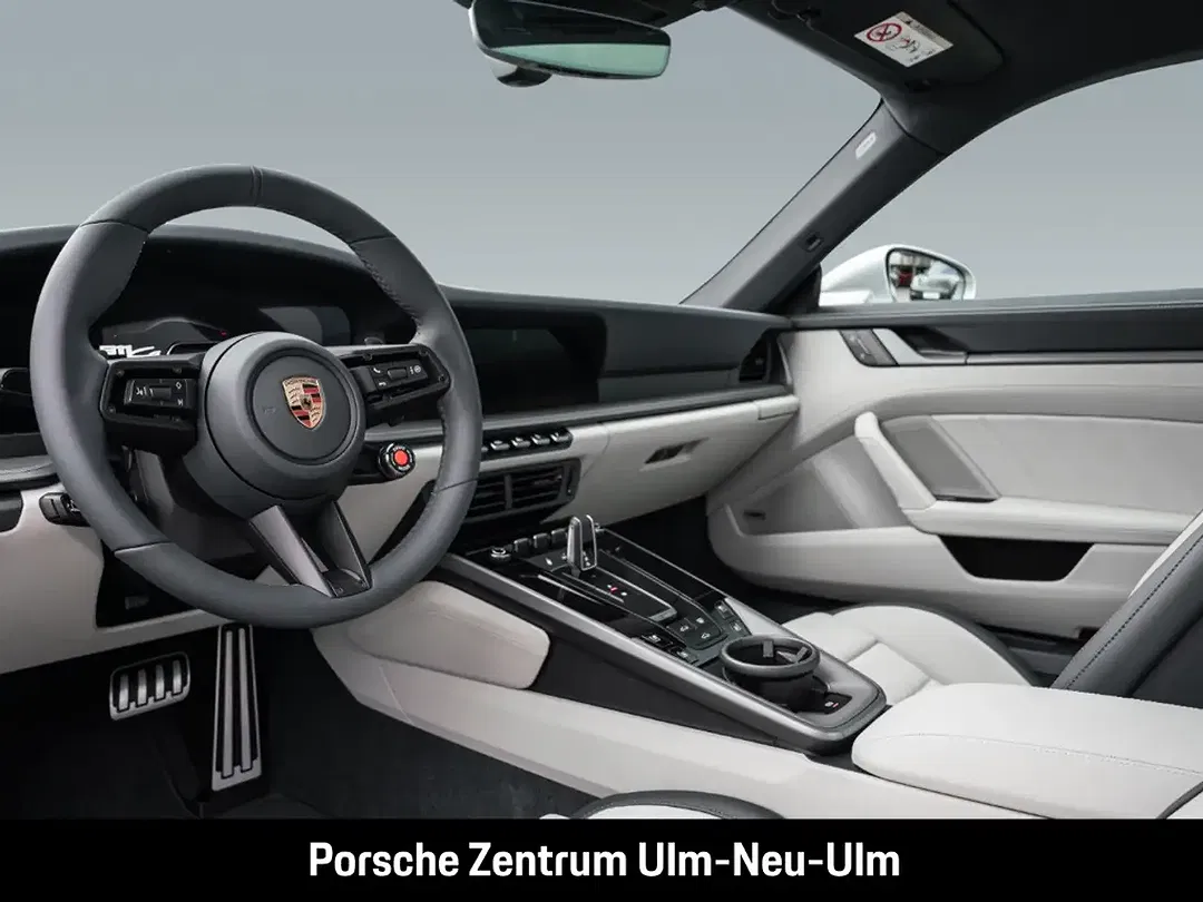 Porsche 992 - Thumbnail 4
