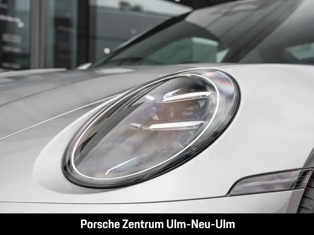 Porsche 992 - Thumbnail 9