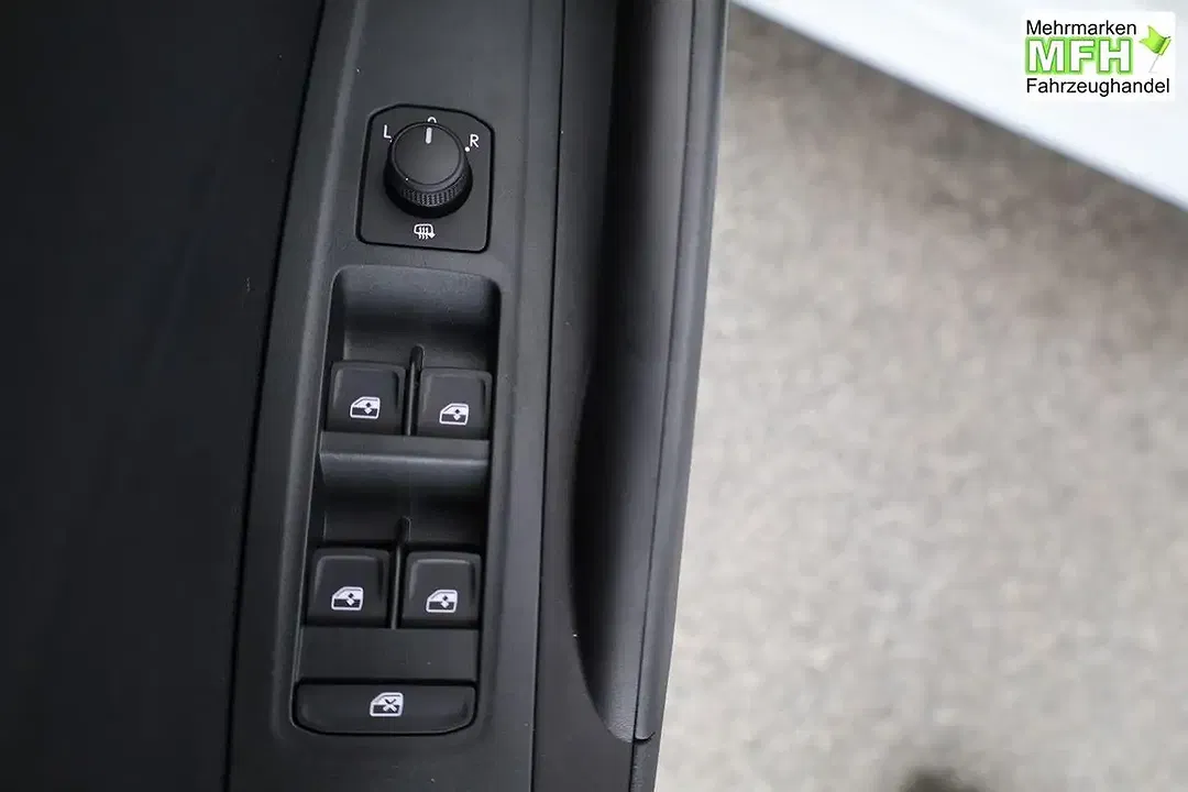 Skoda Fabia - Thumbnail 8