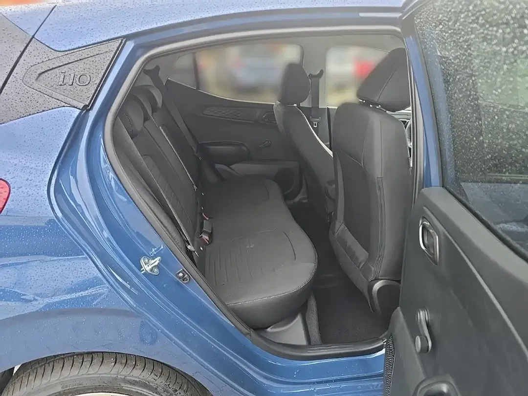 Hyundai i10 - Thumbnail 13