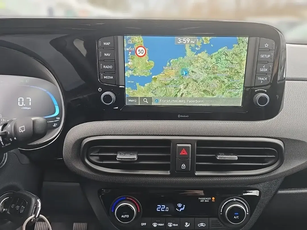Hyundai i10 - Thumbnail 9