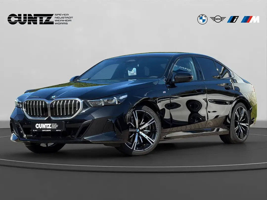 BMW 520 - Thumbnail 1
