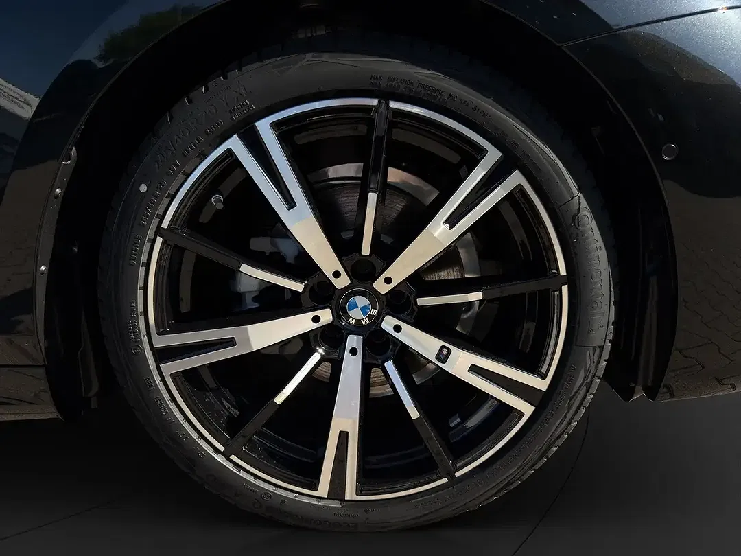 BMW 520 - Thumbnail 12
