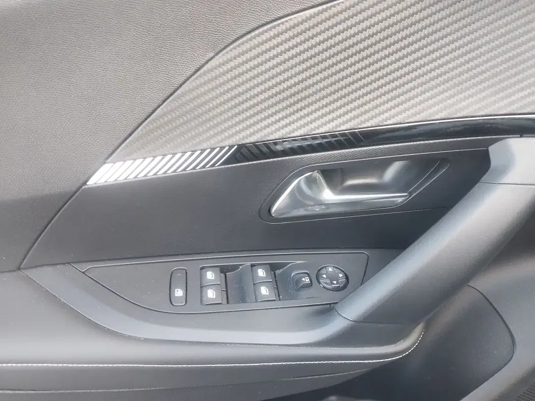 Peugeot 2008 - Thumbnail 12