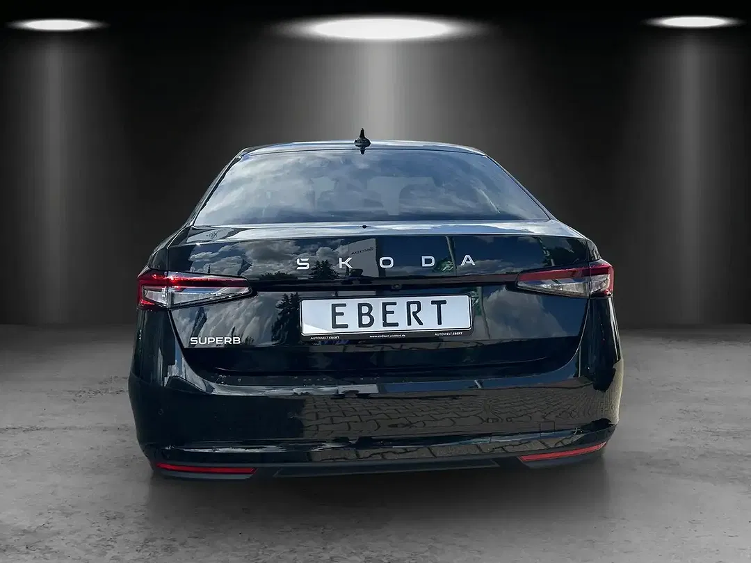 Skoda Superb - Thumbnail 4