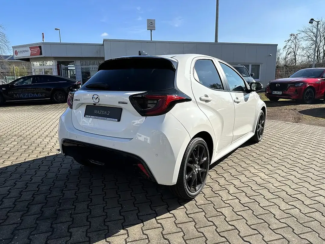Mazda 2 - Thumbnail 4