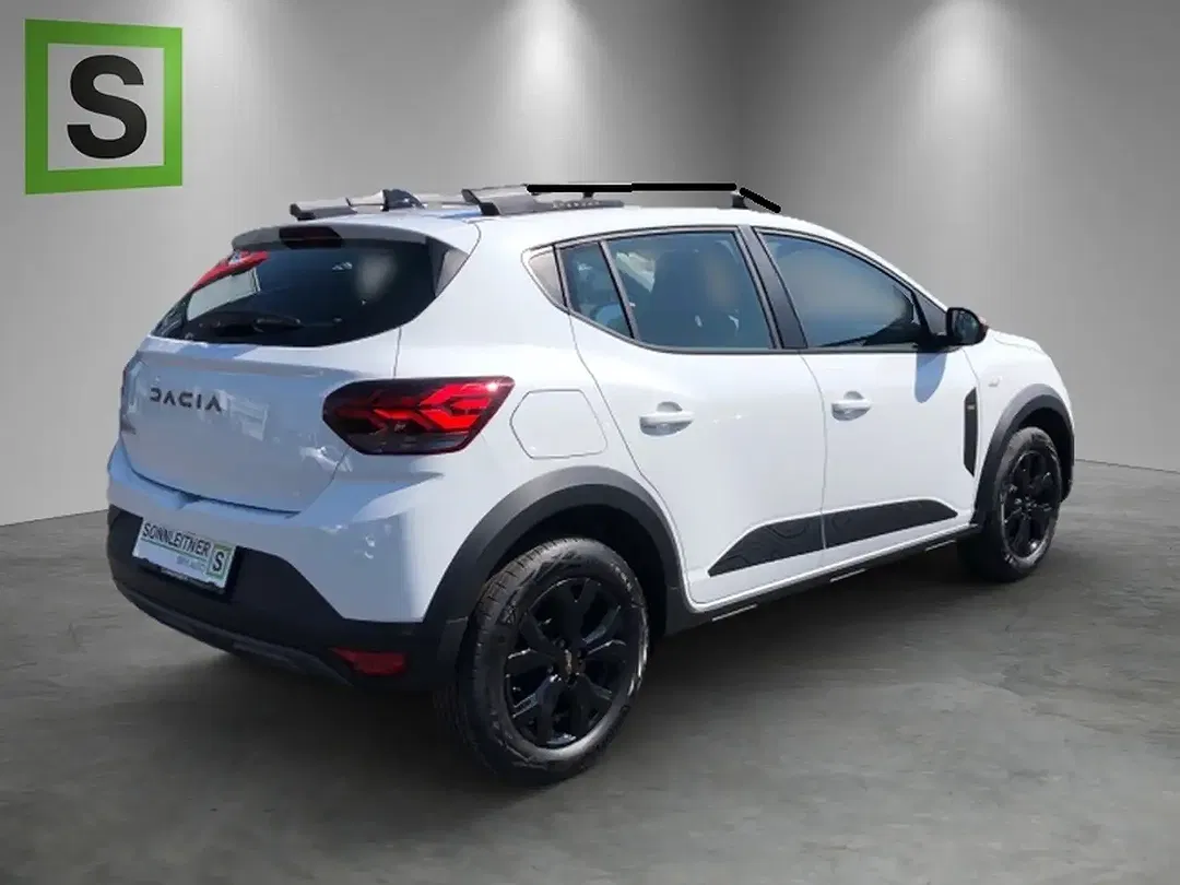 Dacia Sandero - Thumbnail 3