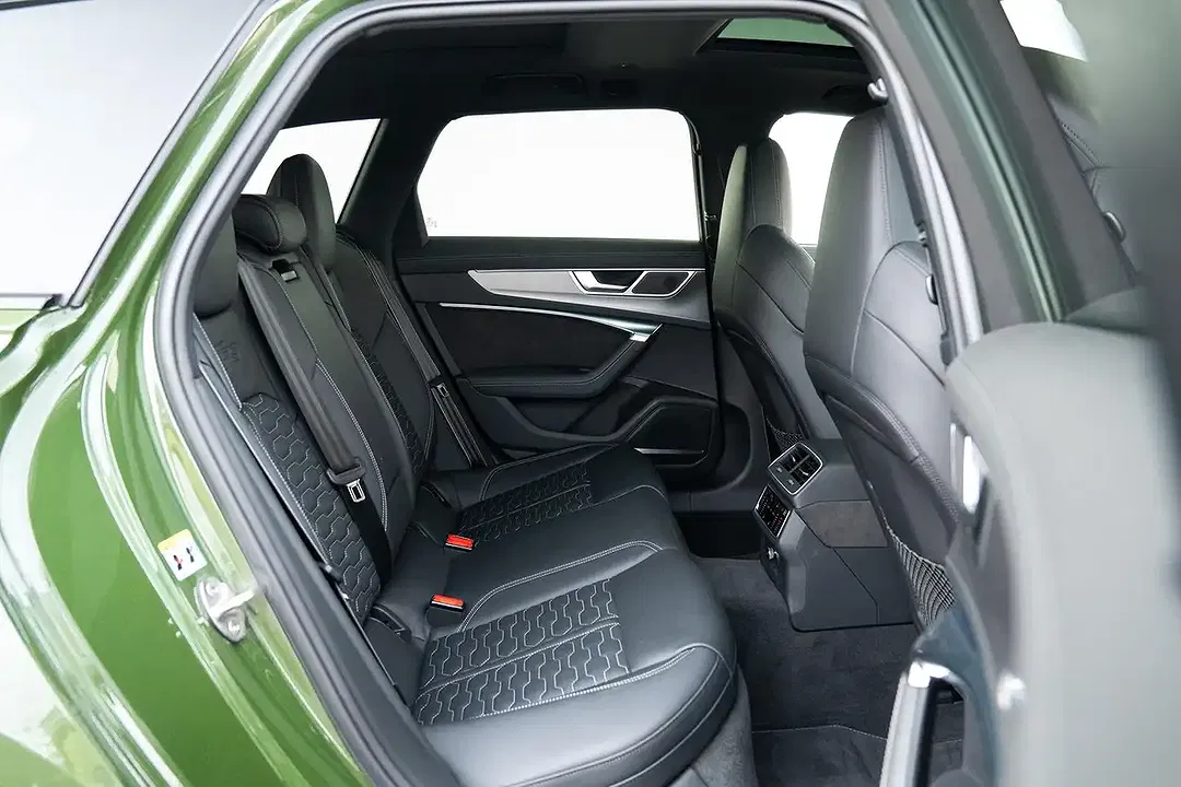 Audi RS6 - Thumbnail 14