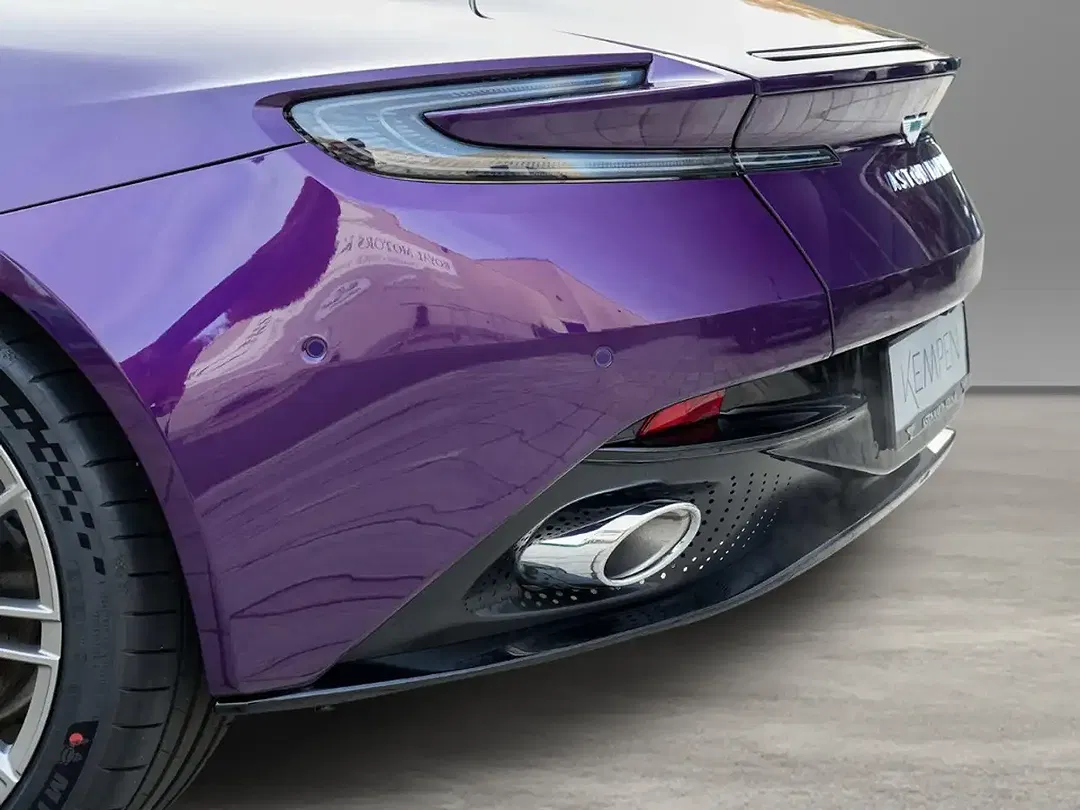 Aston Martin DB12 - Thumbnail 12