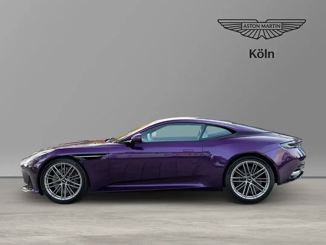 Aston Martin DB12 - Thumbnail 7
