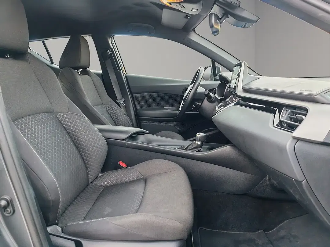 Toyota C-HR - Thumbnail 14