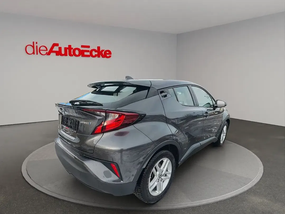 Toyota C-HR - Thumbnail 5