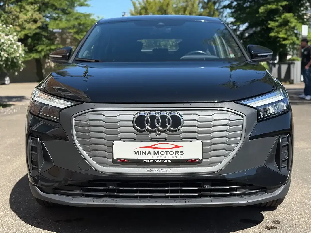 Audi Q4 e-tron - Thumbnail 2