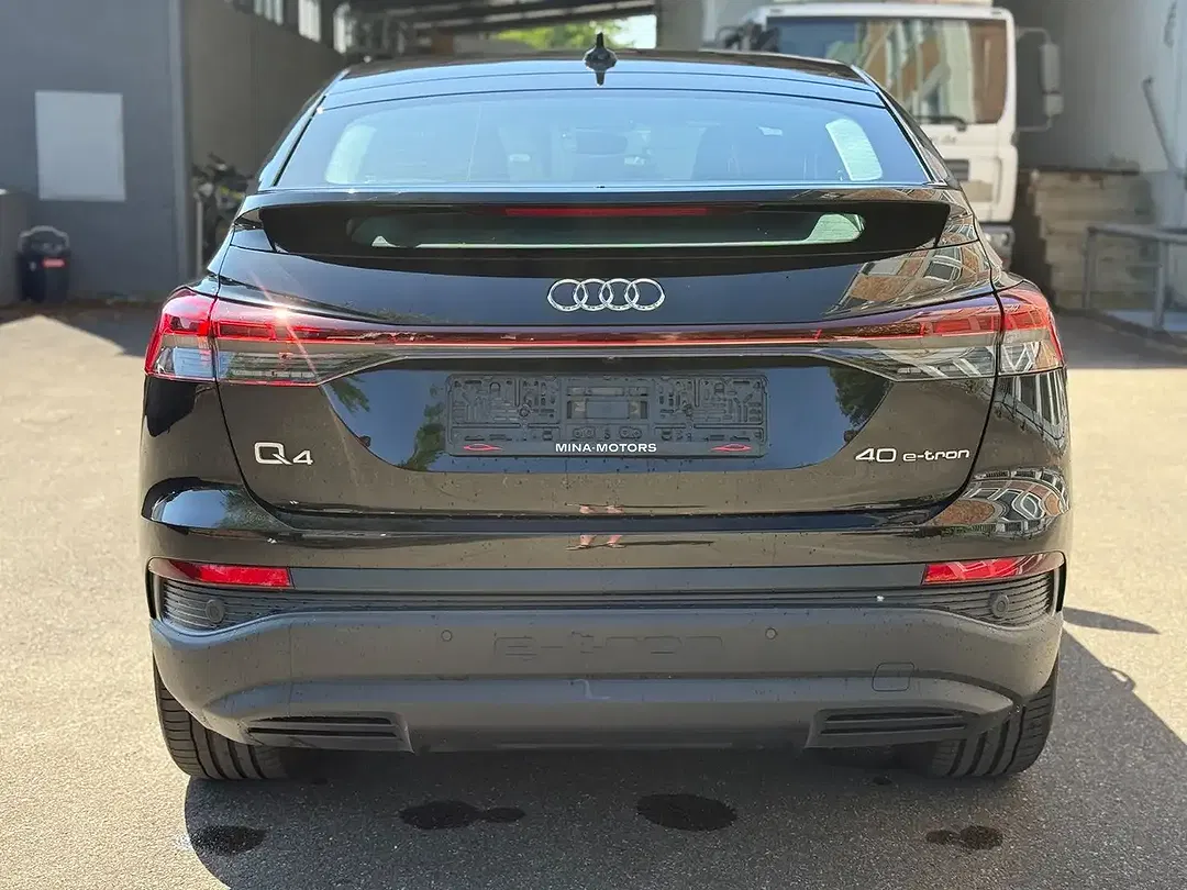 Audi Q4 e-tron - Thumbnail 5