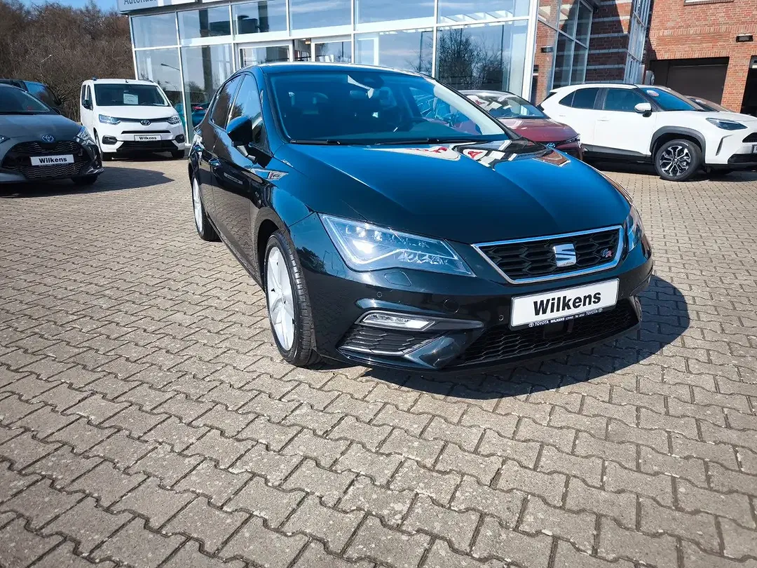 SEAT Leon - Thumbnail 1