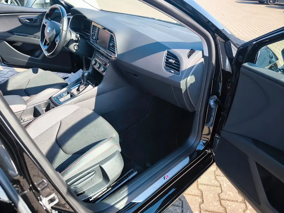 SEAT Leon - Thumbnail 10